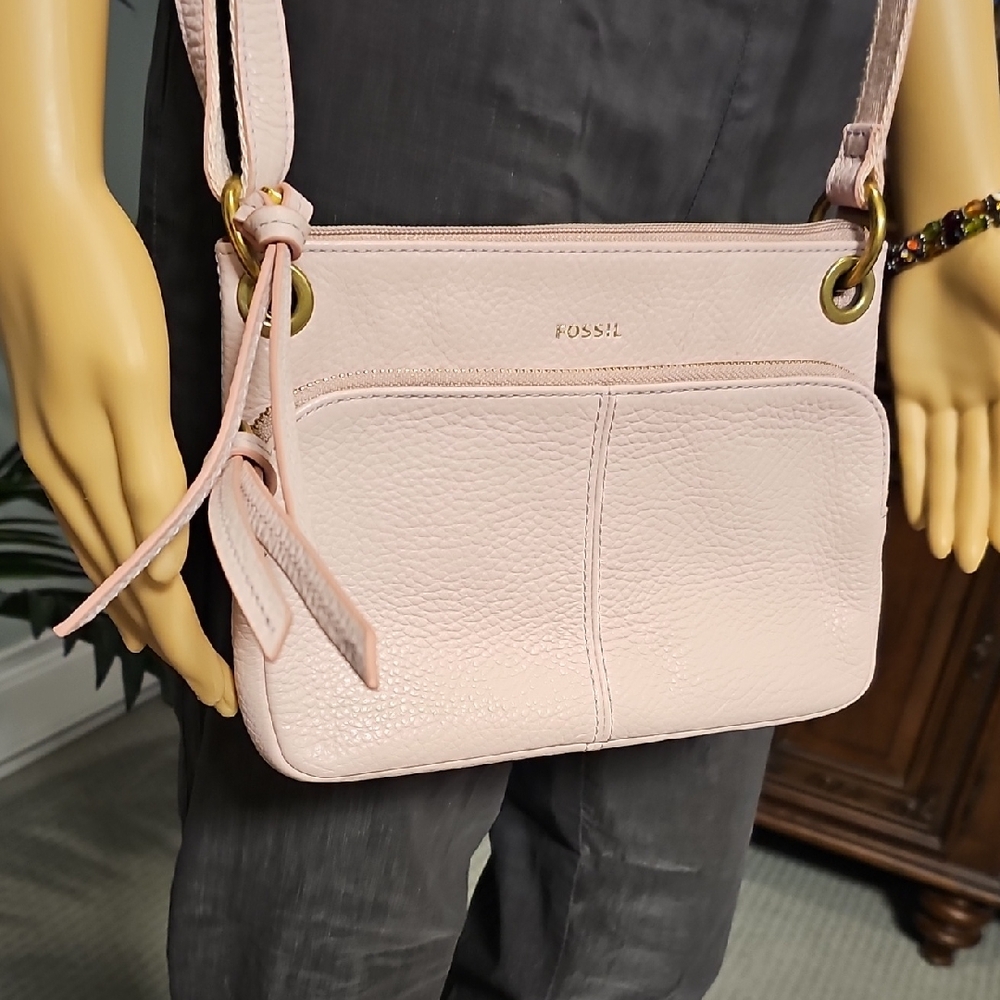 Fossil Pale Pink Pebbled Leather Crossbody Bag